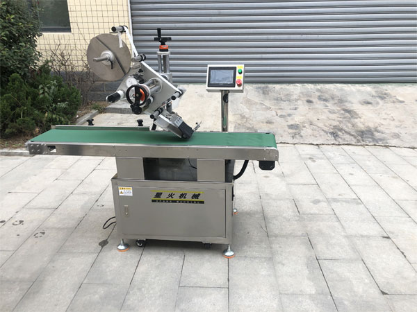 星火成都貼標(biāo)機(jī)廠家設(shè)備實(shí)拍圖