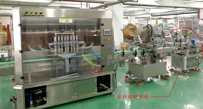 全自動(dòng)貼標(biāo)機(jī)在生產(chǎn)線的應(yīng)用